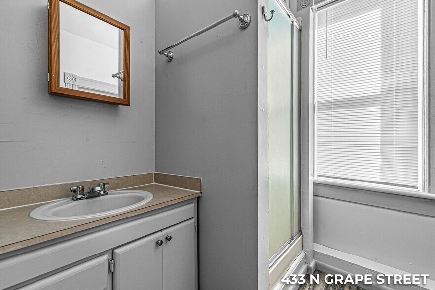 More Photos Of 441 N Grape St, Medford Apartments For Sale