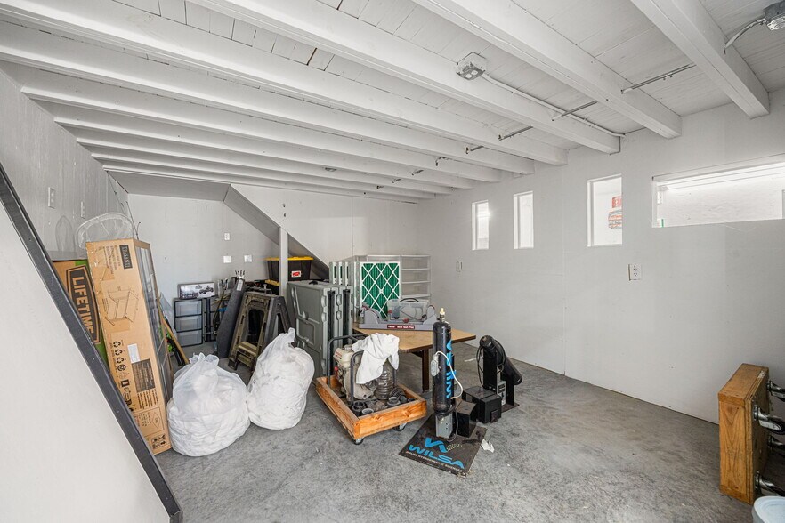 More Photos Of 15002 Bj Dusek Rd, Wallis Flex For Sale
