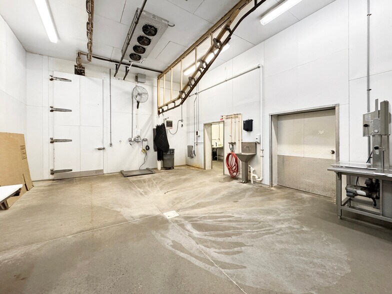 More Photos Of 151 Slaughter House Rd, Claysburg Warehouse For Sale