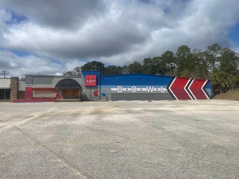 Primary Photo Of 4120-4124 Government Blvd, Mobile Unknown For Lease