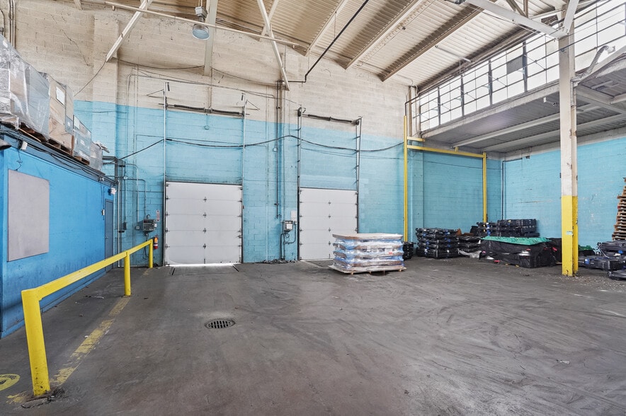 More Photos Of 8525 Clinton Rd, Brooklyn Warehouse For Sale