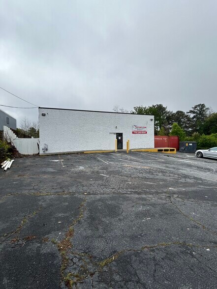 More Photos Of 5942 Goshen Springs Rd, Norcross Light Distribution For Lease