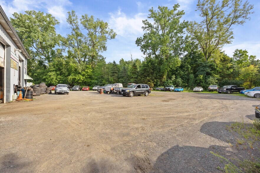 More Photos Of 688 Frey Rd, Macedon General Retail For Sale
