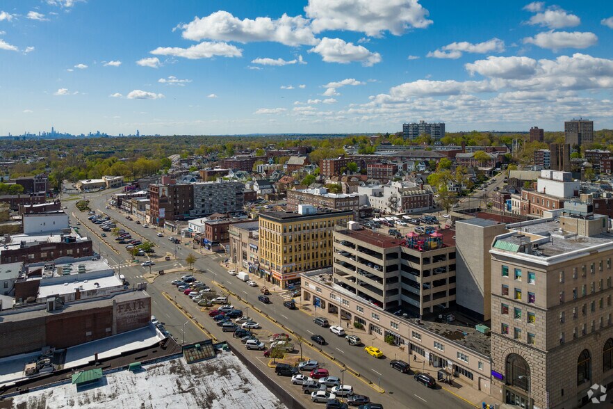 More Photos Of 625 Main Ave, Passaic Office For Sale