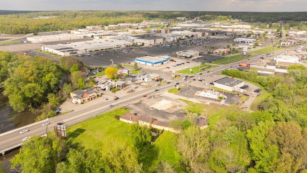More Photos Of 5318 Youngstown Warren Rd, Niles Hotel For Sale