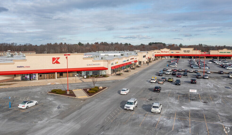 More Photos Of 480-496 Boston Rd, Billerica Storefront For Lease