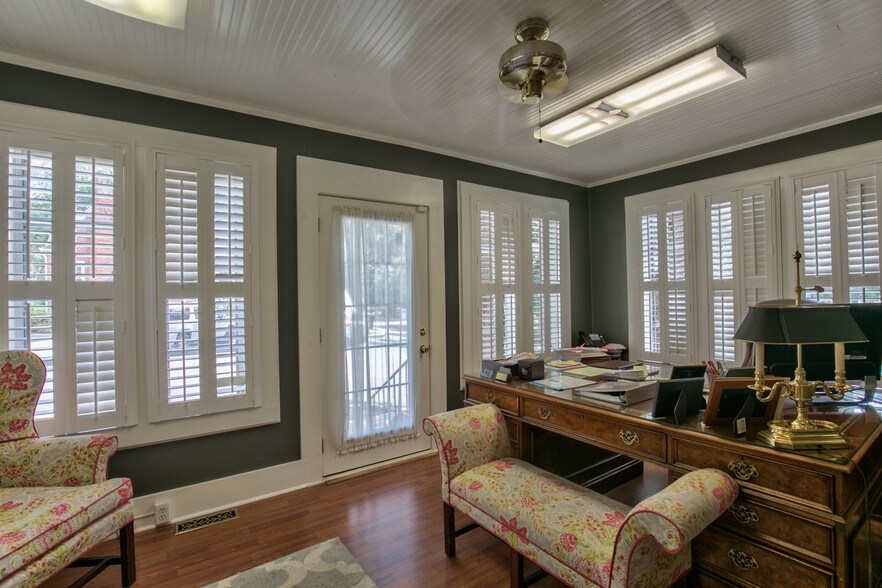 More Photos Of 863 E Park Ave, Tallahassee Office For Lease