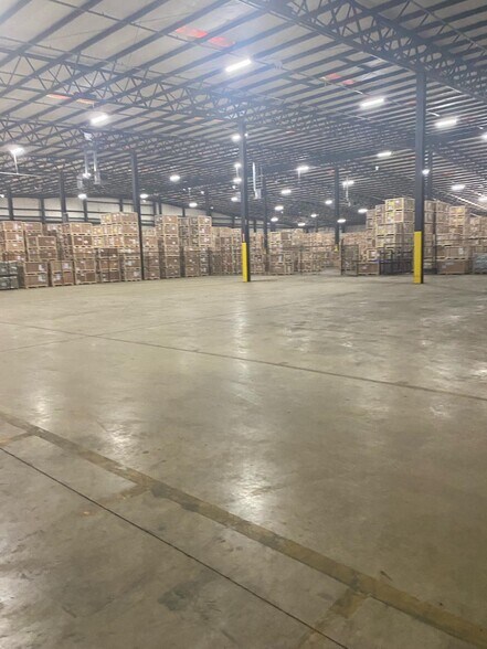More Photos Of 535 Cane Creek Industrial Par Rd, Fletcher Distribution For Lease