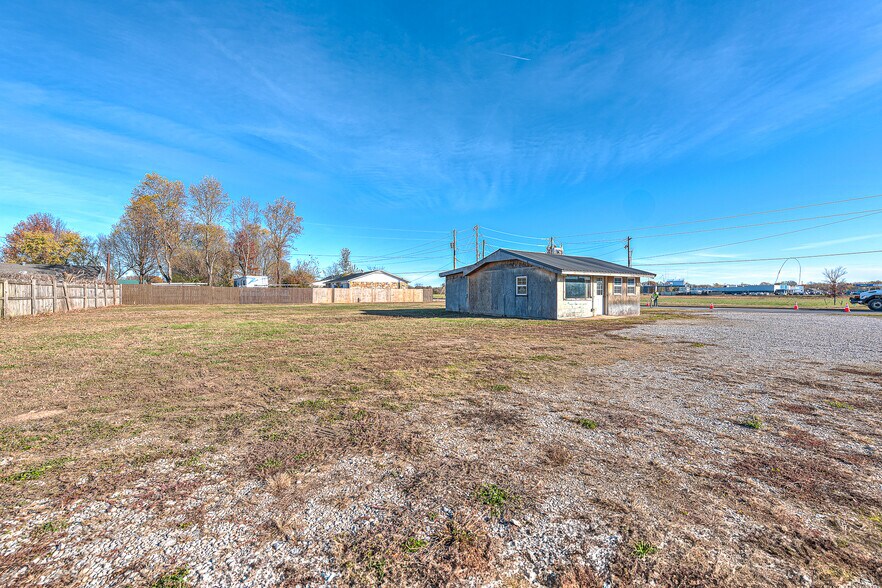 More Photos Of 624 Slack St, Pea Ridge Land For Sale