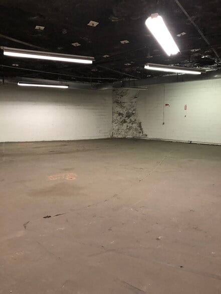 More Photos Of 3101-3150 Mercier St, Kansas City Warehouse For Lease