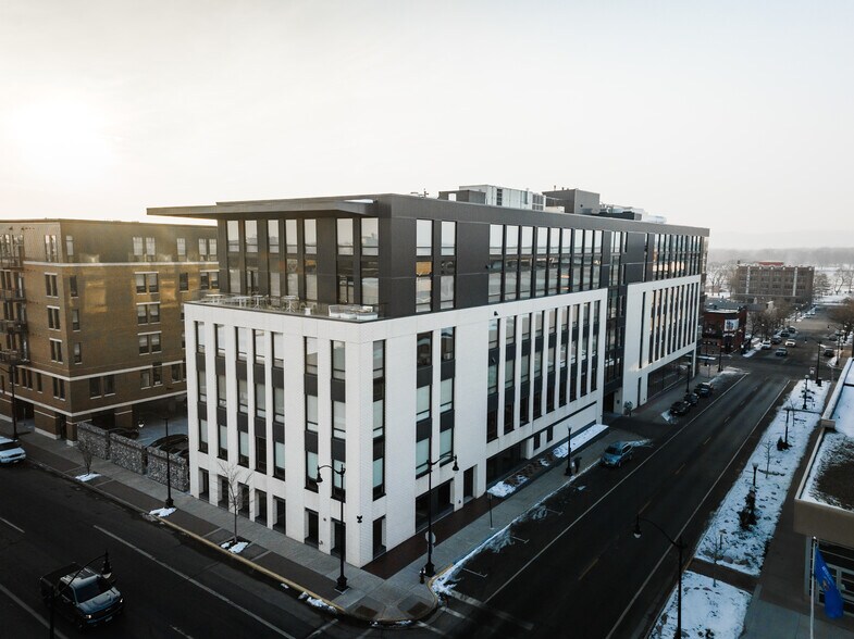 More Photos Of 323 State St, La Crosse Apartments For Sale