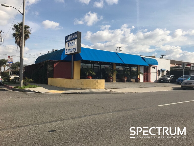Primary Photo Of 11934-11940 Aviation Blvd, Inglewood Restaurant For Lease