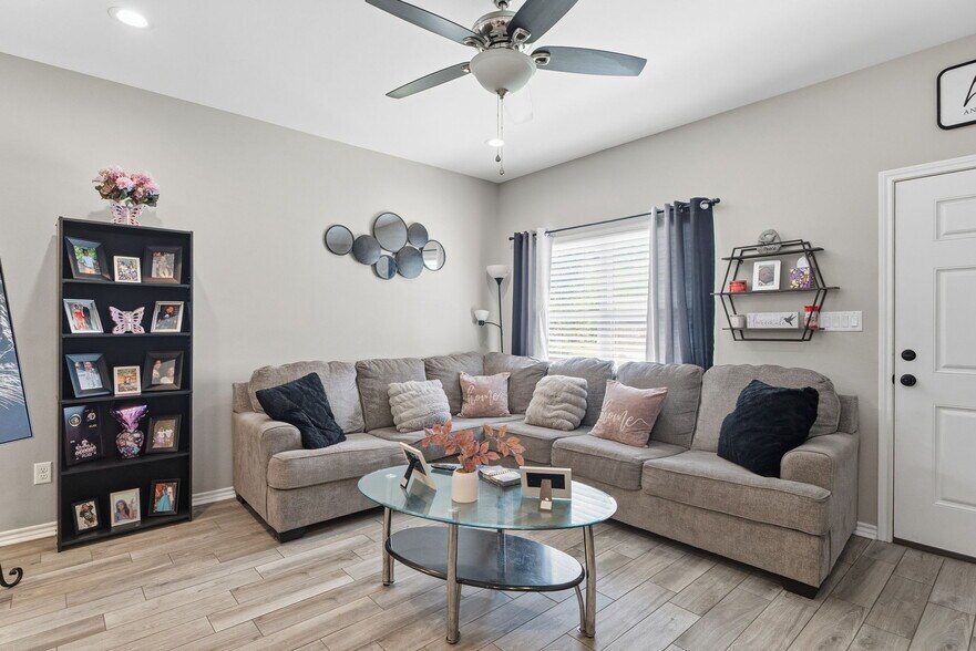 More Photos Of 16087 Echo Glen Dr, Tyler Apartments For Sale
