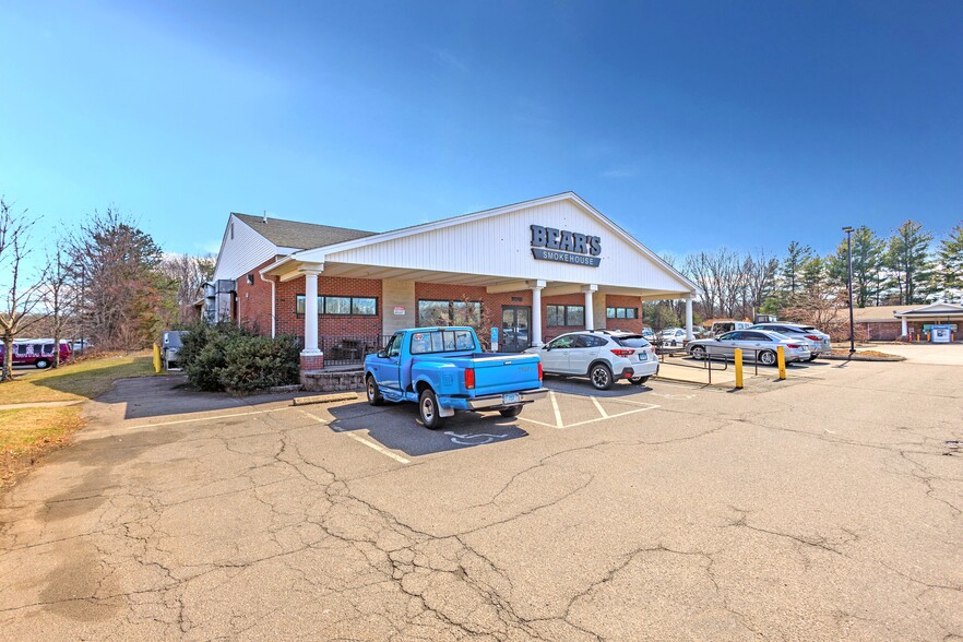 More Photos Of 2152 Poquonock Ave, Windsor Restaurant For Sale