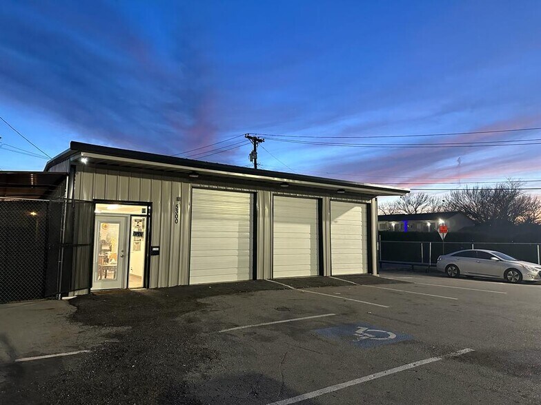 More Photos Of 5300 Mansfield Hwy, Fort Worth Auto Dealership For Lease