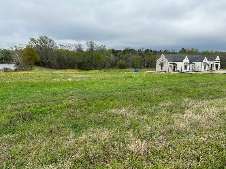 More Photos Of 1690 S. Main St., Lindale Land For Sale