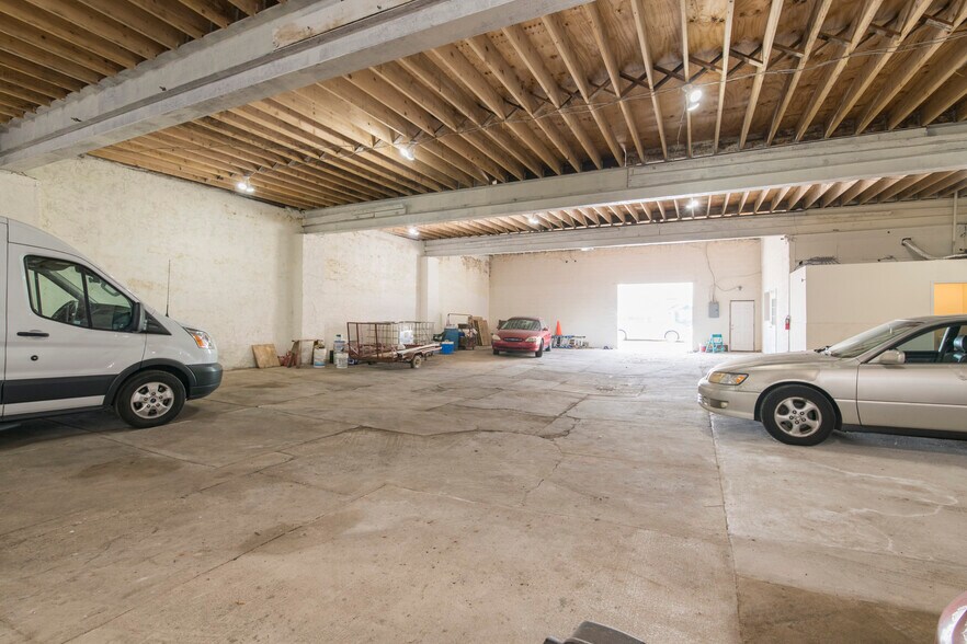 More Photos Of 4233-37 Park, Philadelphia Light Distribution For Sale