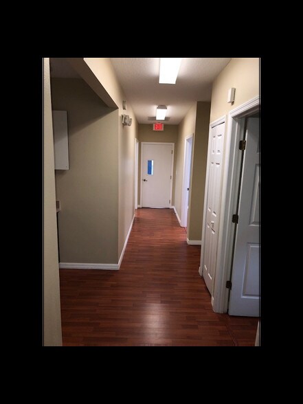 More Photos Of 1136-1138 Cypress Glen Cir, Kissimmee Medical For Sale