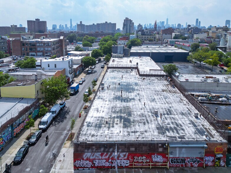More Photos Of 275 Boerum St, Brooklyn Warehouse For Sale