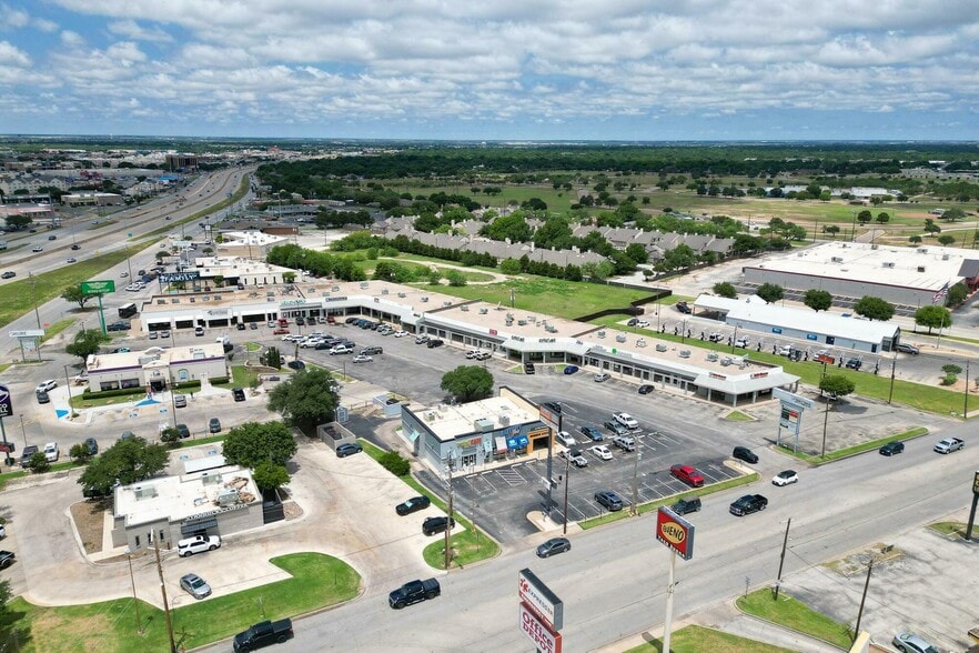 More Photos Of 4102 Buffalo Gap Rd, Abilene Unknown For Lease