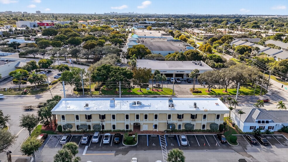 More Photos Of 665 SE 10th St, Deerfield Beach Medical For Sale
