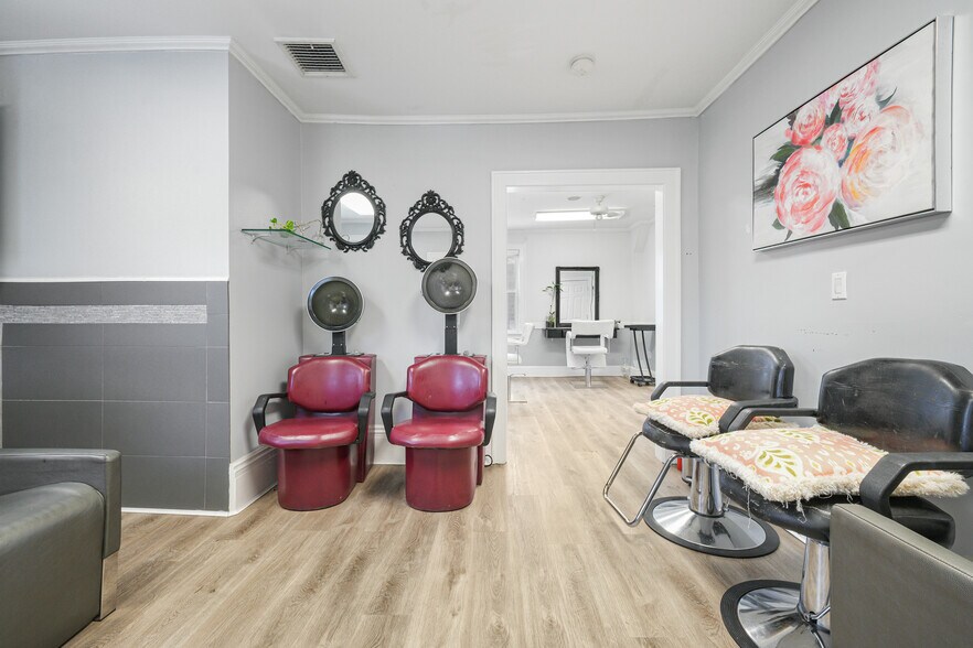 More Photos Of 118 Columbus Ave, Valhalla Office Residential For Lease