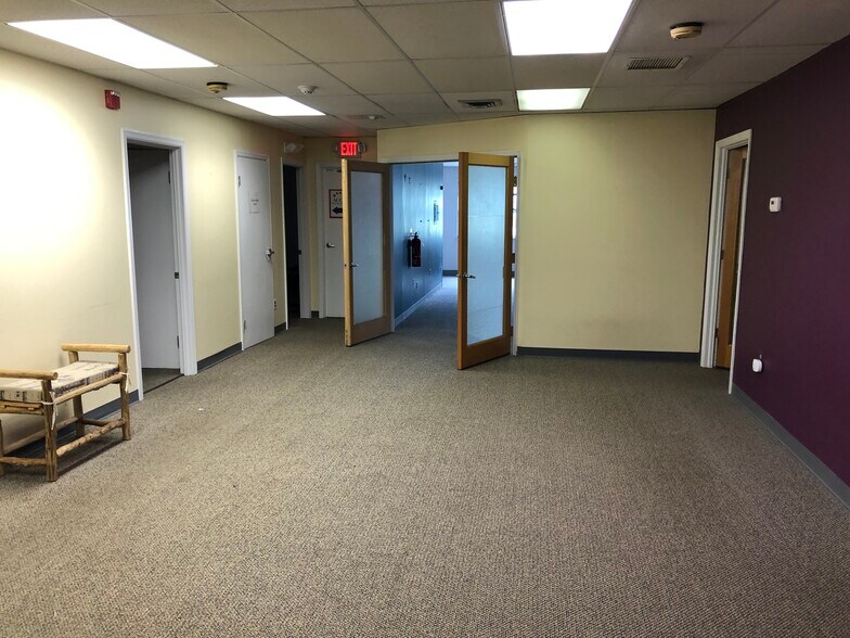 More Photos Of 615 Franklin Tpke, Ridgewood Medical For Sale