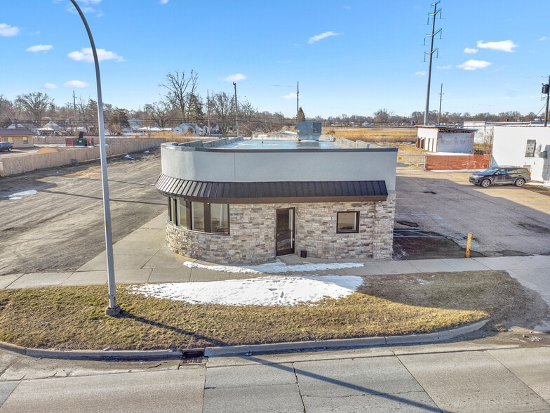 More Photos Of 32413 Michigan Ave, Wayne Freestanding For Sale