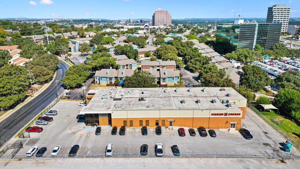 More Photos Of 7700 Torino St, San Antonio Office For Sale