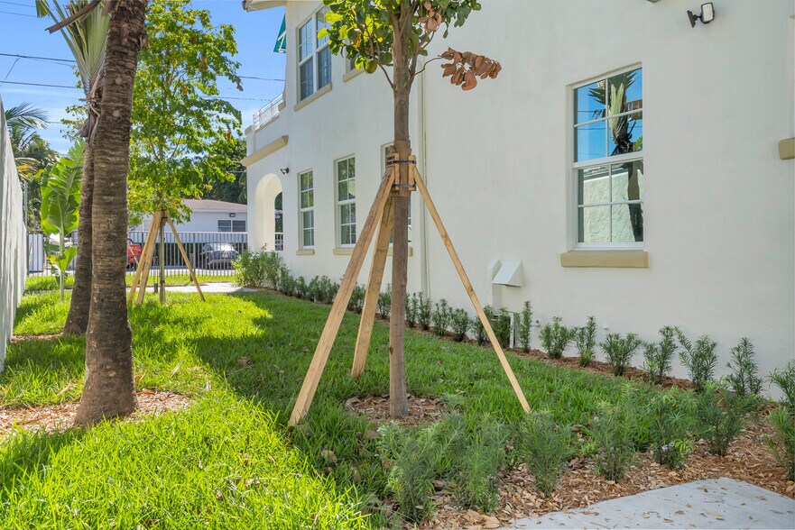 More Photos Of 563 NE 67th St, Miami Medical For Lease