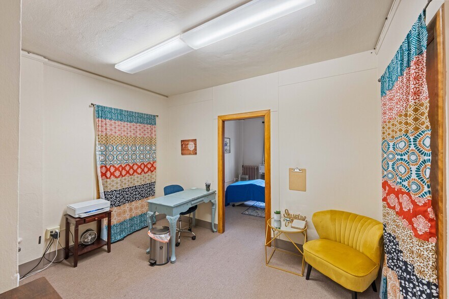 More Photos Of 340 Central Ave, Coos Bay Medical For Lease
