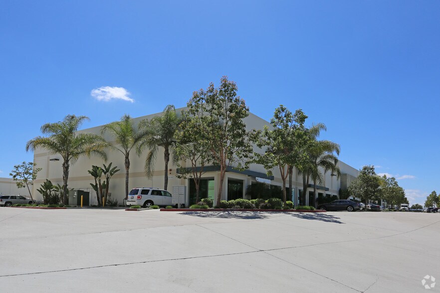 More Photos Of 11870 Community Rd, Poway Distribution For Lease