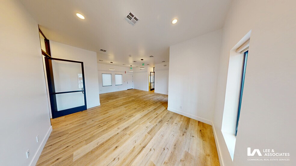 More Photos Of 3431 Cherry Ave, Long Beach Loft Creative Space For Lease