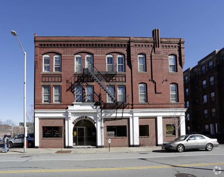 More Photos Of 463 Merrimack St, Lowell Office Residential For Lease