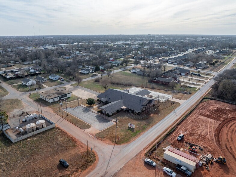 More Photos Of 744 SE 25th St, Oklahoma City Medical For Lease