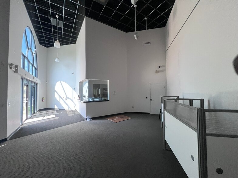 More Photos Of 8700-8724 Jericho City Dr, Landover Warehouse For Lease