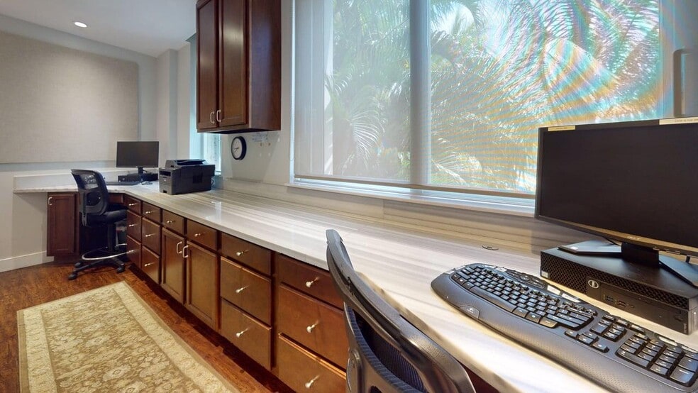 More Photos Of 44 Cocoanut Row, Palm Beach Medical For Sale