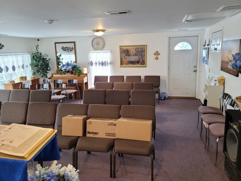 More Photos Of 12146 Somerset Ave, Princess Anne Freestanding For Sale