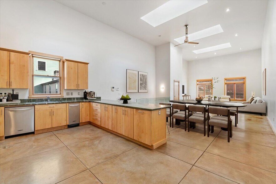 More Photos Of 507 2nd St, Eureka General Retail For Sale