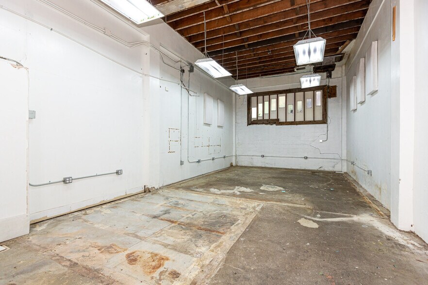 More Photos Of 2640-2650 Mission St, San Francisco Storefront For Lease
