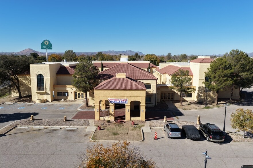 More Photos Of 790 Avenida de Mesilla, Las Cruces Hotel For Sale