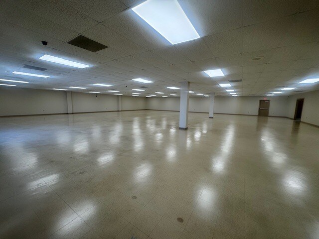 More Photos Of 1041 Highway 280/431 Byp, Phenix City Light Distribution For Lease