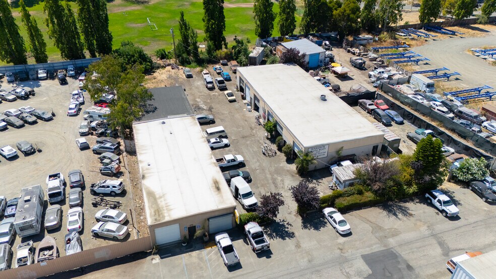 More Photos Of 21 Cypress Ave, Vallejo Service For Sale