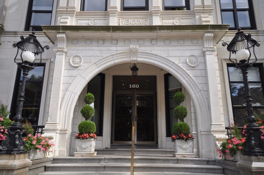 More Photos Of 160 Commonwealth Ave, Boston Apartments For Lease
