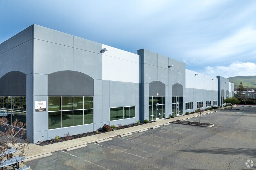 Primary Photo Of 7800-7848 Las Positas Rd, Livermore Research And Development For Lease