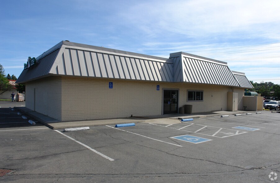More Photos Of , Fair Oaks General Retail For Sale