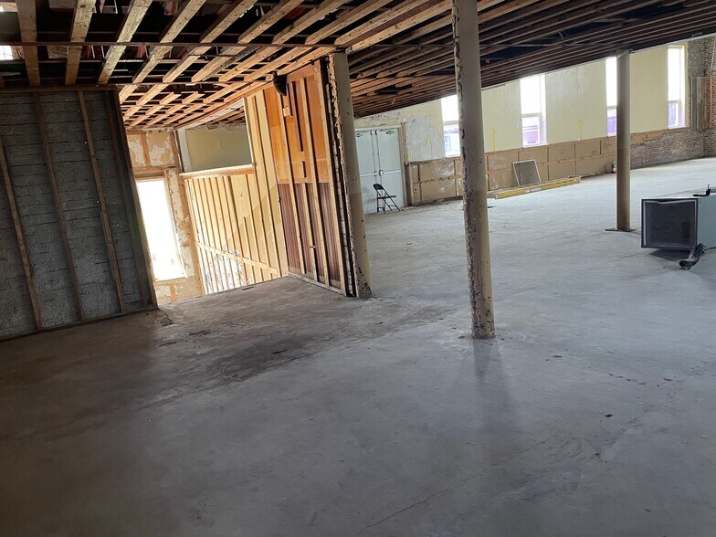 More Photos Of 2400 Delachaise St, New Orleans Specialty For Sale
