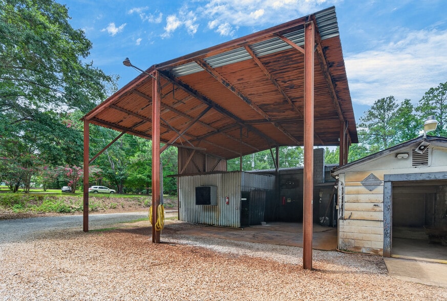 More Photos Of 409 Wagstaff Rd, Fuquay-Varina Manufacturing For Sale