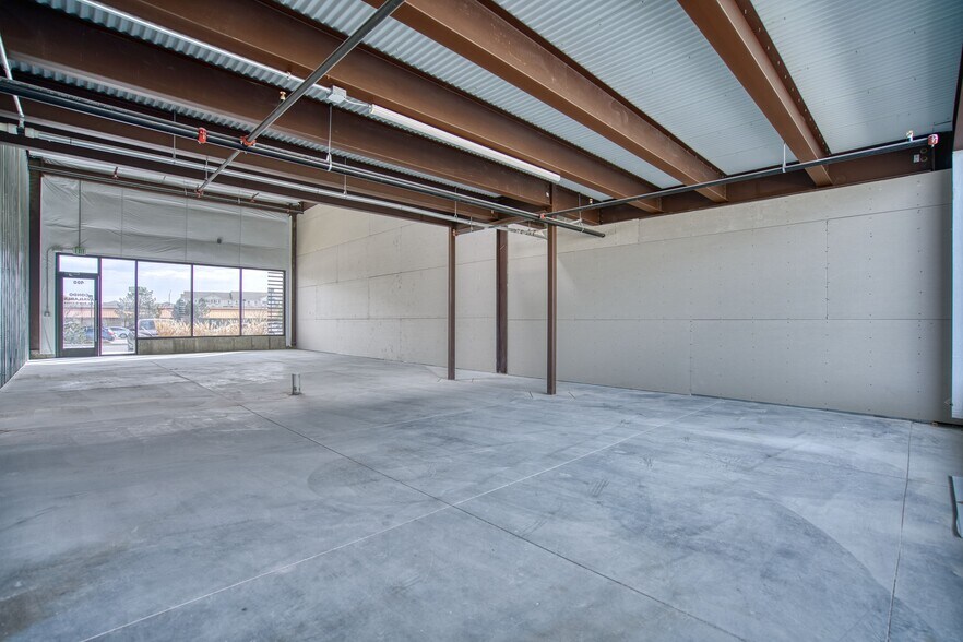 More Photos Of 11411 Business Park Cir, Firestone Showroom For Sale