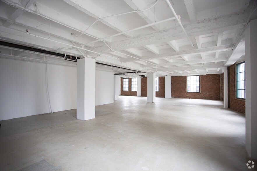 More Photos Of 520 S Grand Ave, Los Angeles Office For Lease